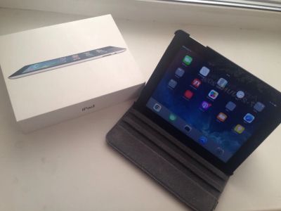 Лот: 6771928. Фото: 1. iPad Wi-Fi Cellular 16GB Black. Планшеты