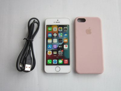 Лот: 20250380. Фото: 1. iPhone 5SE. Смартфоны