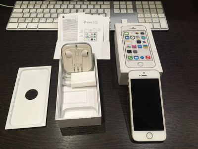 Лот: 16297931. Фото: 1. Телефон Apple iPhone 5s, 16gb... Смартфоны