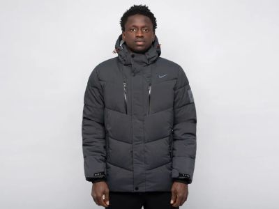 Лот: 24975672. Фото: 1. Куртка зимняя Nike. Верхняя одежда