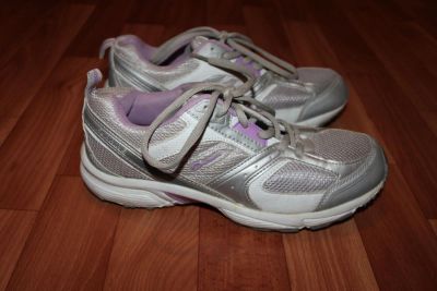Лот: 7858679. Фото: 1. Кроссовки DEMIX SPORT. Кеды, кроссовки, слипоны
