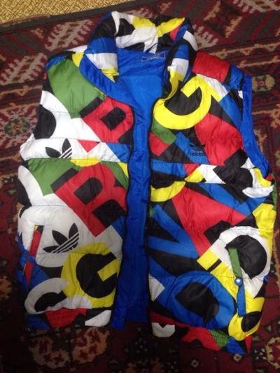 Лот: 3779385. Фото: 1. Жилетка Adidas. Верхняя одежда