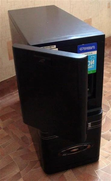 Лот: 488241. Фото: 1. Системный блок с 3мя температурными... Корпуса, блоки питания