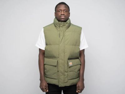 Лот: 21424024. Фото: 1. Жилет CarHartt. Верхняя одежда