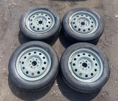 Лот: 20345480. Фото: 1. Летние шины Pirelli 175/65 R14... Шины на дисках