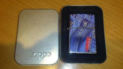 Лот: 5731508. Фото: 1. Зажигалка Zippo. Другое (коллекционирование, моделизм)