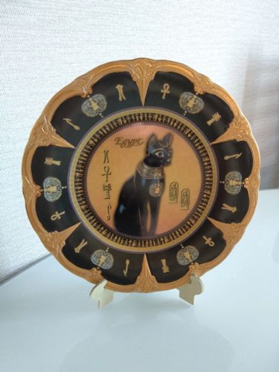 Лот: 18881676. Фото: 1. Тарелка декоративная из Египта... Фарфор, керамика