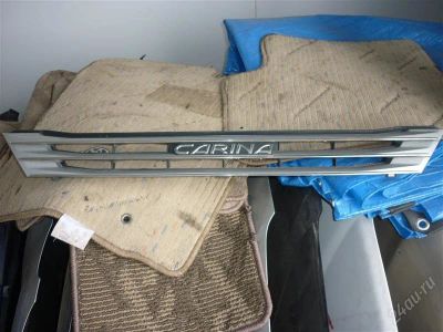 Лот: 2084984. Фото: 1. Toyota carina at-st 210-215 решетка... Кузов
