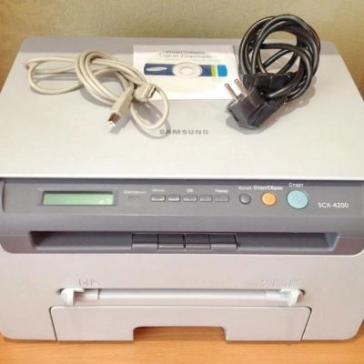 Лот: 17365484. Фото: 1. Мфу Samsung SCX-4200 Принтер... МФУ и копировальные аппараты