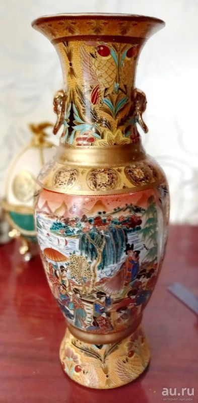 Лот: 17738836. Фото: 1. ваза фарфоровая настольная, Китай. Вазы