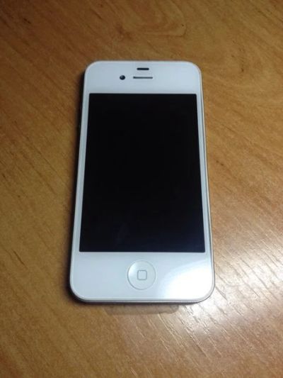 Лот: 5320745. Фото: 1. Iphone 4s 8, White! Полный комплект... Смартфоны