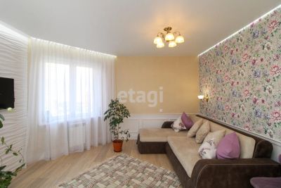 Лот: 20744768. Фото: 1. Продам 3-комн. кв. 61.6 кв.м... Квартиры, студии