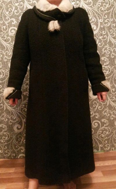 Лот: 8612042. Фото: 1. Пальто зимнее женское. Верхняя одежда