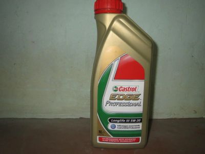 Лот: 5125397. Фото: 1. Моторное масло Castrol EDGE 5W30. Масла, жидкости