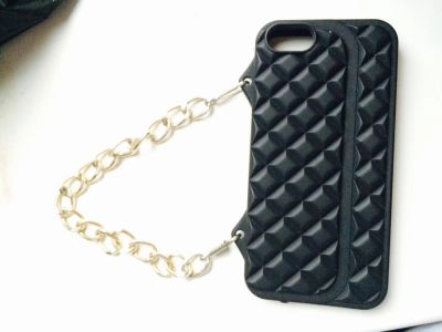 Лот: 4698128. Фото: 1. Чехол сумочка с цепочкой iPhone... Чехлы, бамперы