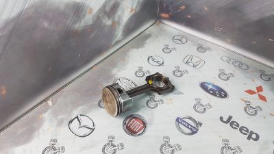 Лот: 23583792. Фото: 1. Шатун Ford Mondeo SEBA 1444079. Двигатель и элементы двигателя
