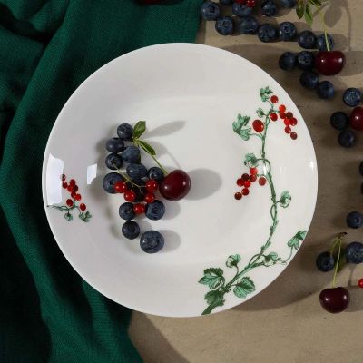 Лот: 24937414. Фото: 1. Тарелка суповая Zapel Berry 21см. Тарелки, блюда, салатники