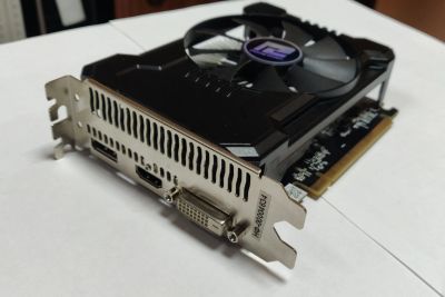 Лот: 20525985. Фото: 1. Видеокарта AMD Radeon RX 550/2Gb... Видеокарты