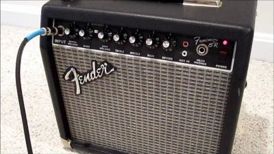 Лот: 2958795. Фото: 1. Комбик Fender Frontman 15R. Гитарные эффекты и комбоусилители