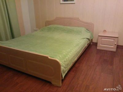 Лот: 3499322. Фото: 1. срочно продам кровать и 2 тумбочки... Кровати