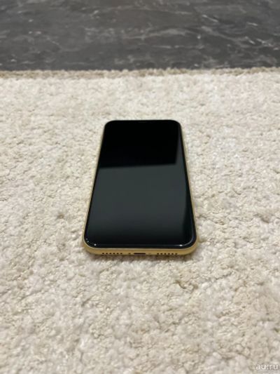Лот: 18179131. Фото: 1. Желтый iPhone XR 64Гб в отличном... Смартфоны