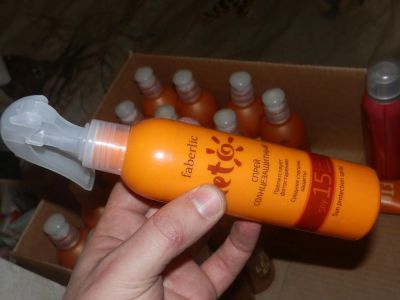 Лот: 7434456. Фото: 1. Сперй солнцезащитный spf15 faberlic... Уход за телом