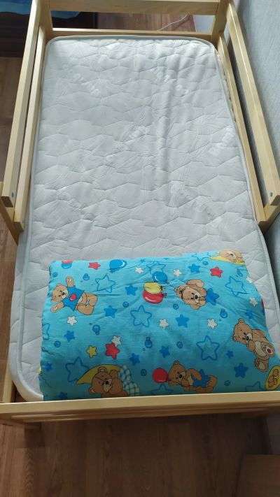 Лот: 20773233. Фото: 1. Детская кроватка. Детские кровати и кроватки