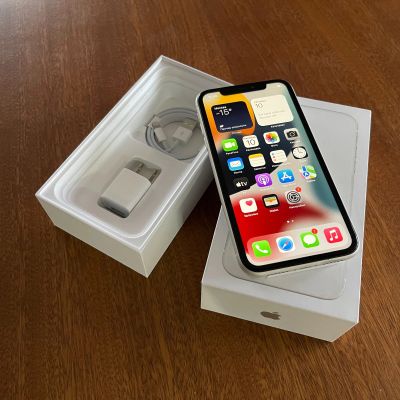 Лот: 18379013. Фото: 1. iPhone 11 128gb, White. Смартфоны