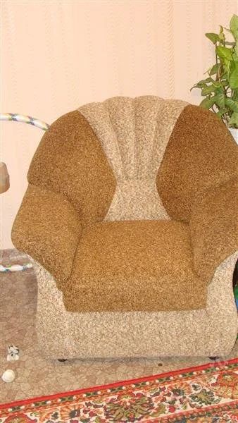 Лот: 1350039. Фото: 1. Уголок с креслом. Кресла, пуфы