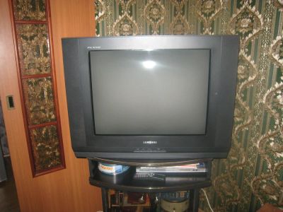 Лот: 3514521. Фото: 1. Телевизор 72 см. Телевизоры