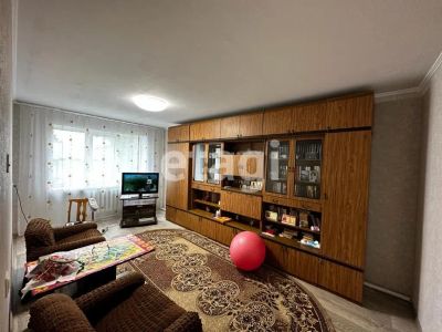 Лот: 20811374. Фото: 1. Продам 3-комн. кв. 60.9 кв.м... Квартиры, студии