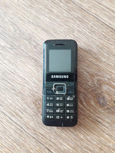 Лот: 15506540. Фото: 1. Samsung E1070. Кнопочные мобильные телефоны