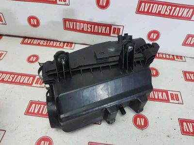 Лот: 20899825. Фото: 1. Блок предохранителей Toyota Ractis... Двигатель и элементы двигателя