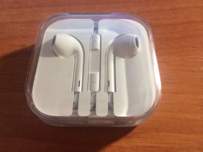 Лот: 4149981. Фото: 1. Наушники Apple оригинал от Iphone... Красноярск