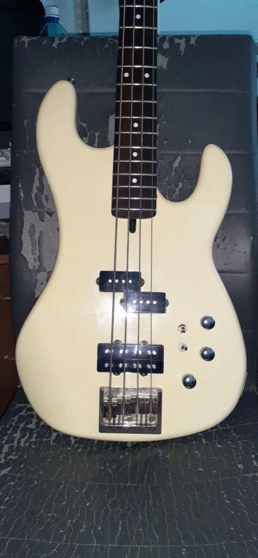 Лот: 17198778. Фото: 1. Бас гитара Kramer JK7000. Гитары