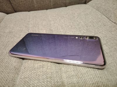 Лот: 25359831. Фото: 1. Huawei p20 pro 6/128 Gb. Смартфоны
