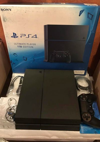 Лот: 4815289. Фото: 1. Playstation 4 (ps4) CUH-1208В... Игровые приставки, консоли