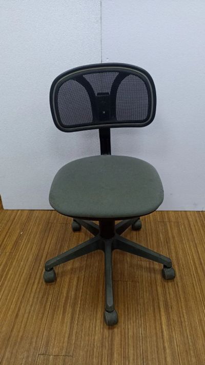 Лот: 21598591. Фото: 1. стул кресло офисный компьютерный... Столы, стулья, обеденные группы