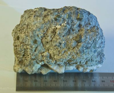 Лот: 11661584. Фото: 1. Пирит в породе 3. Минералы и окаменелости