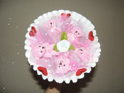 Лот: 5092413. Фото: 1. Букет из игрушек розовых мишек... Букеты из конфет, игрушек