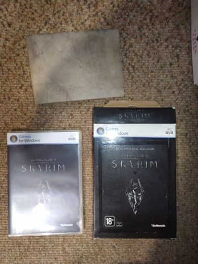 Лот: 19585594. Фото: 1. Коллекционное издание игры Skyrim... Игры для консолей
