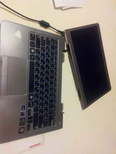 Лот: 6501362. Фото: 1. Ноутбук / ультрабук Samsung 530U3C... Ноутбуки