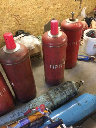 Лот: 9697034. Фото: 1. Газовый резак. Баллоны, газ в баллонах