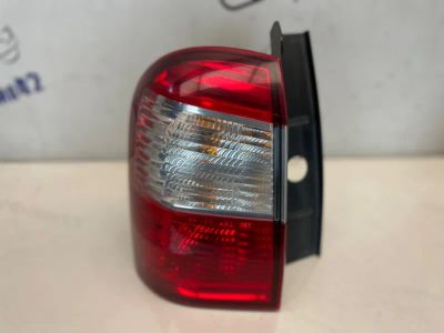 Лот: 21702976. Фото: 1. фонарь Nissan Terrano D10. Двигатель и элементы двигателя