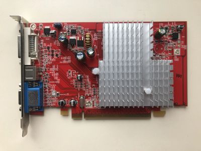 Лот: 24877177. Фото: 1. PCI-E 128Mb ATI Radeon X550. Видеокарты