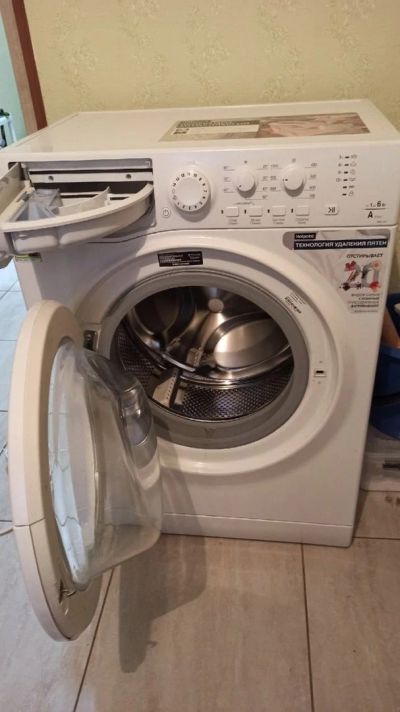 Лот: 16720576. Фото: 1. Стиральная машинка Hotpoint-Ariston... Стиральные машины