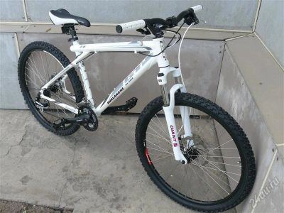 Лот: 1894287. Фото: 1. Велосипед GT avalanche 2.0. Велосипеды