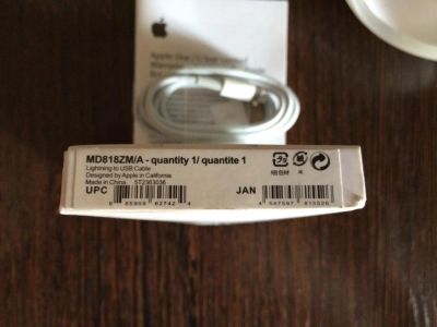 Лот: 5705459. Фото: 1. Продам usb-кабель Lightning MD818ZM... Дата-кабели, переходники
