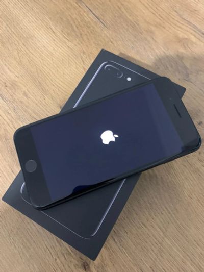 Лот: 15018399. Фото: 1. IPhone 7 Plus черный оникс. Смартфоны