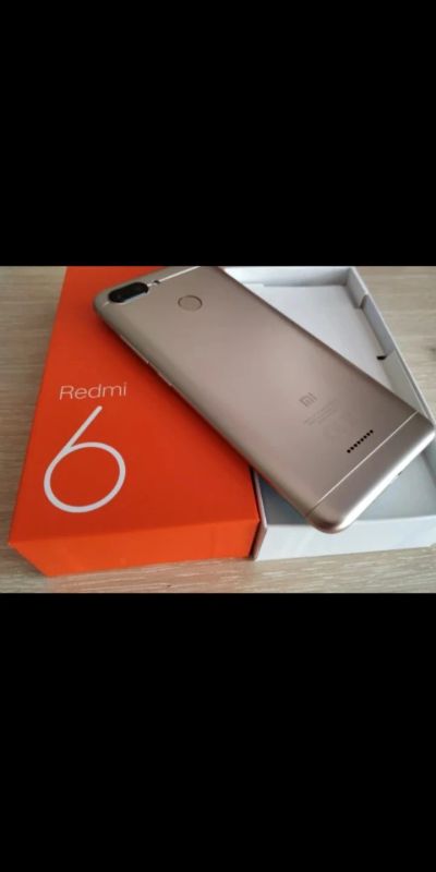 Лот: 14802568. Фото: 1. Смартфон Xiaomi redmi 6. Возможен... Смартфоны